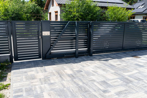 Best Interlocking Driveway Pavers  in North Madison, OH